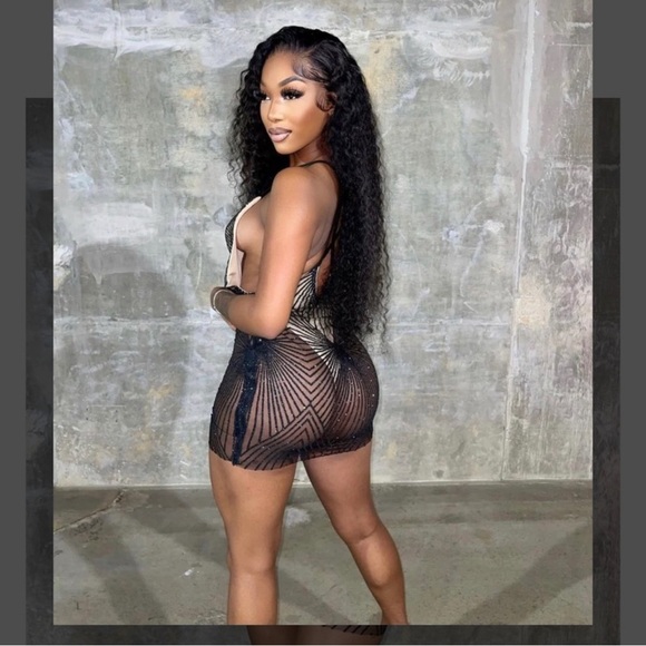 Dress - Picture 2 of 2